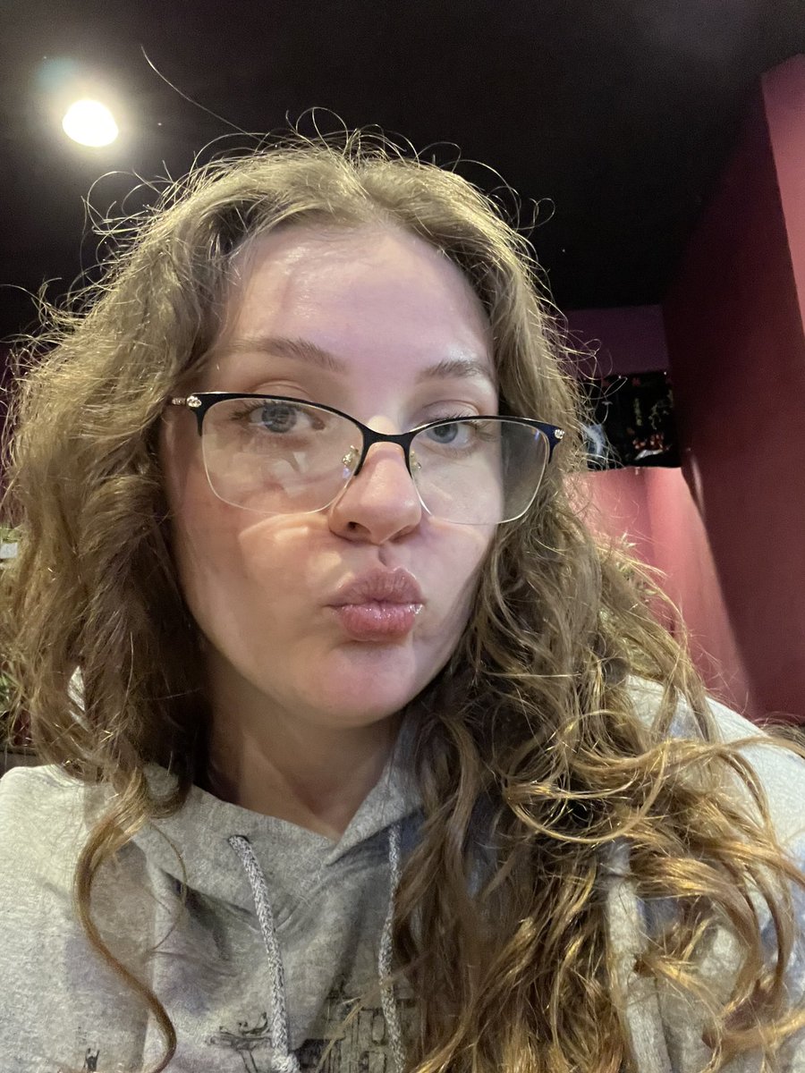YUNGJAVl's tweet photo. Everybody say happy birthday to my beautiful wife! https://t.co/GliAYX4btb