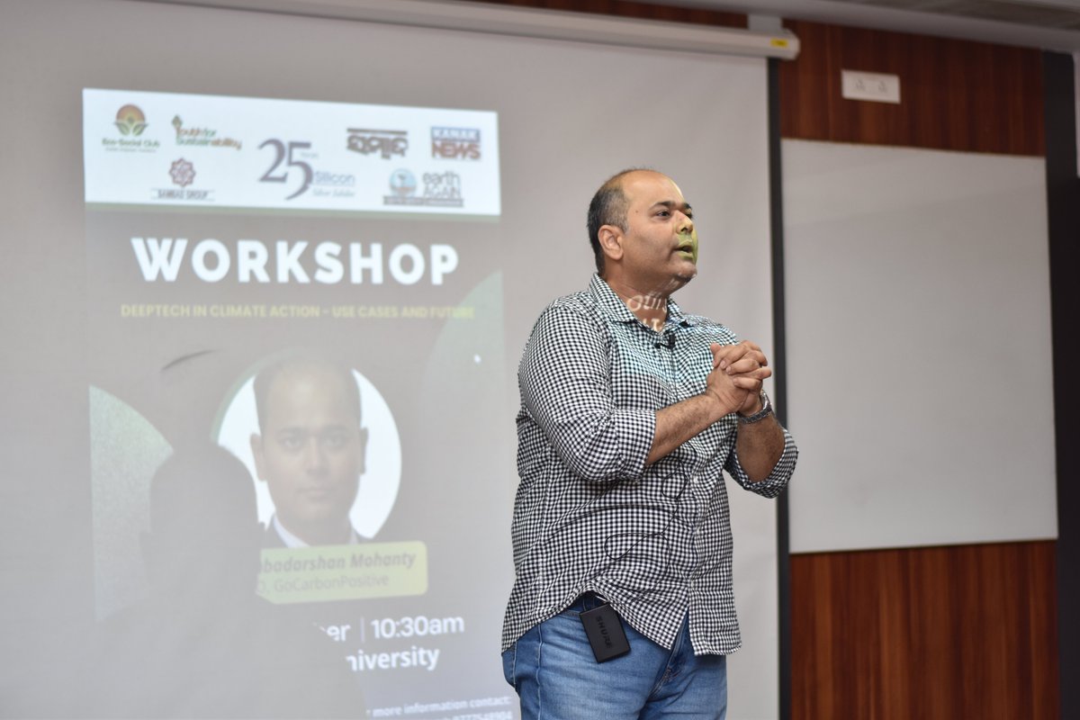 Silicontech_bbs's tweet image. Inspiring workshop on “Deeptech in Climate Action – Use Cases &amp;amp; Future” by Mr. Debadarshan Mohanty (CEO, @GoCarbonPositive) at SiliconTech.

#25YearsOfExcellence #InnovationInTech #SiliconSilver25 #SilverJubilee #25YearsOfExcellence #SiliconUniversity #SiliconTech  #Siliconite