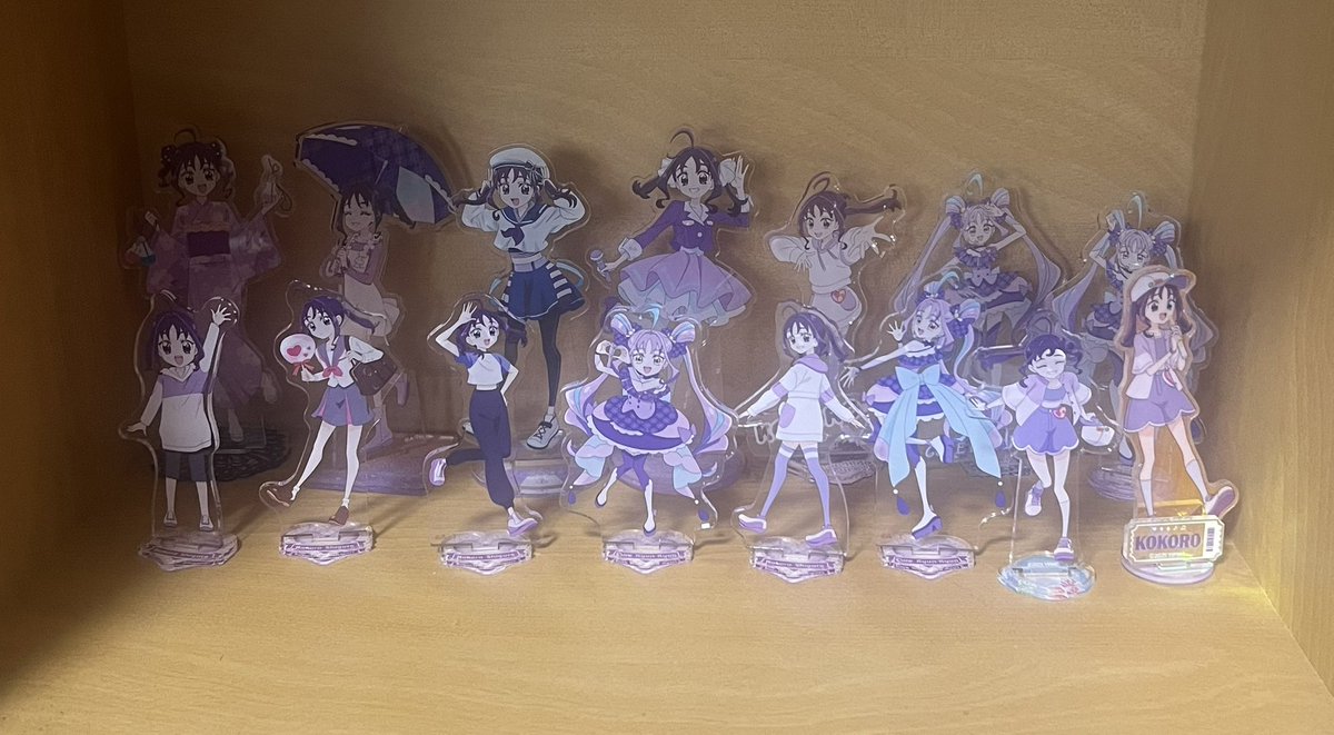 紫雨こころちゃん(キュアキュンキュン)のアクスタかなり増えてきたよ