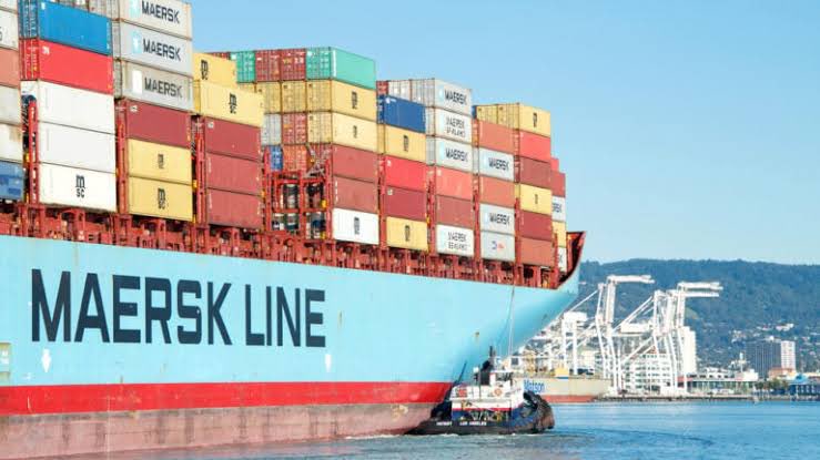 AaVa161's tweet photo. π¨ JUST IN: Maersk, the worldβs largest shipping company, to accept #Bitcoin! π©π°π¨π
Zurich Insurance Group steps in to protect wealth amid Houthi strikes & risky sea routes. βπ₯
#Maersk #Bitcoin #CryptoShipping #GlobalTrade #Insurance https://t.co/WEgX6EfRnT