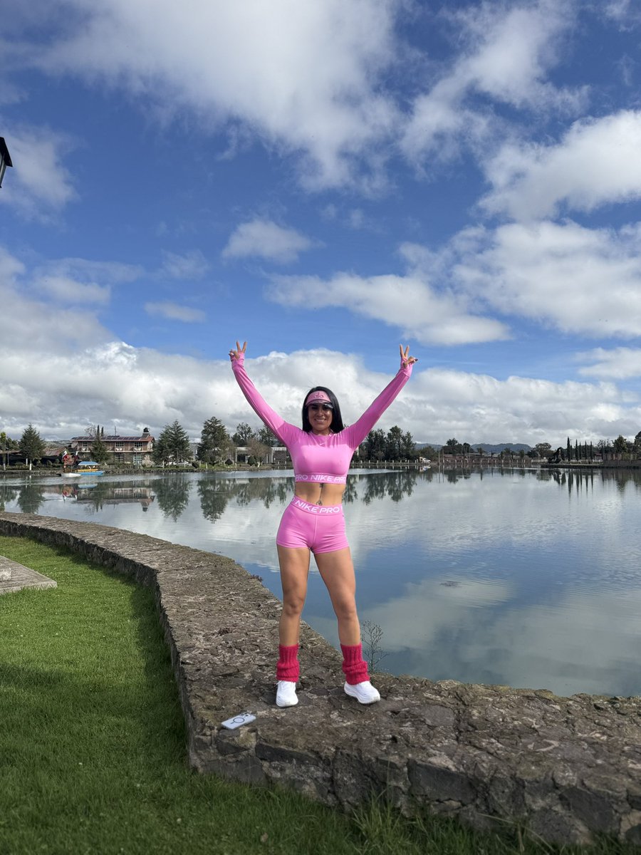 Carrera 5 kilómetros 🏃‍♀️
Fiestas Patrias 🇲🇽

🏃‍♂️ Hacer deporte:
✨ Más energía
🧠 Menos estrés
💪 Cuerpo fuerte
💤 Mejor sueño
❤️ Salud a largo plazo

#ejercicio
#correr
#Deporte <a href="/armentapuebla_/">Alejandro Armenta</a>