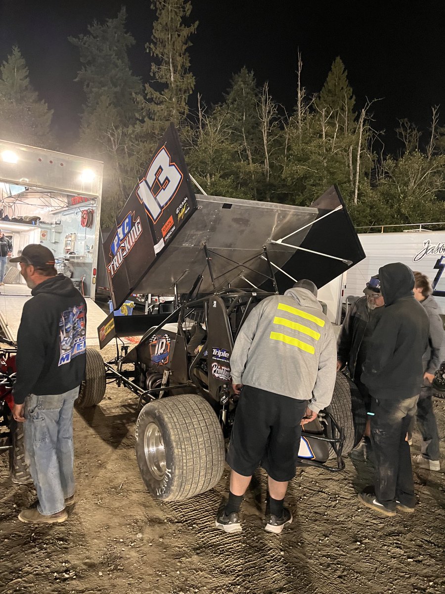 Tyler Thompson led a handful laps but Trey Starks got by on late restart. Thompson had to settle for P2.