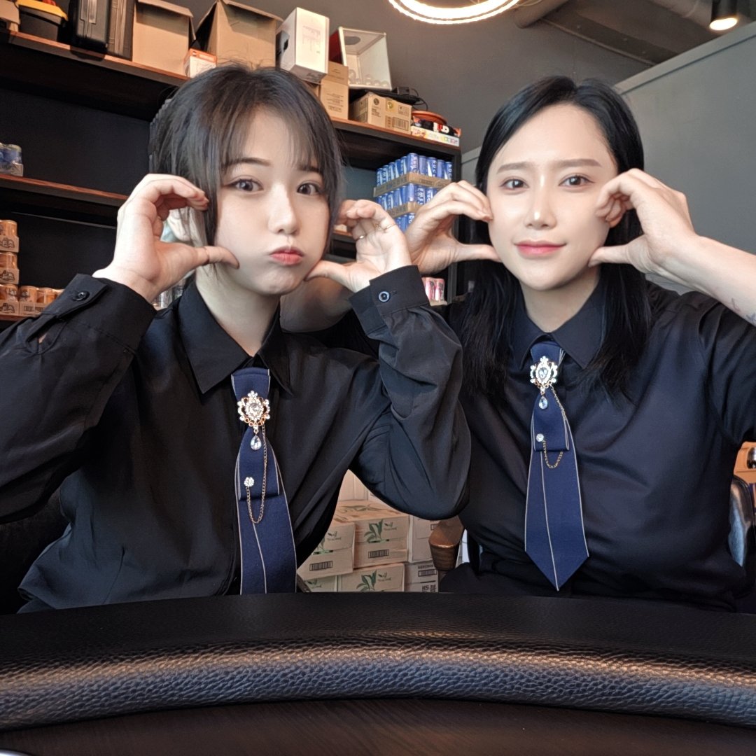 YUDI_zzing's tweet photo. ニニと一緒に💕
@ninimoca0710 https://t.co/UVQ6XO93QB