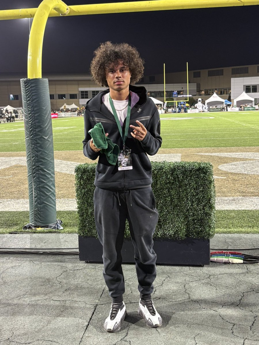axel_thiess's tweet image. Had a great time at Sac State today, thanks again @RyanBartow and @SacHornetsFB for having me.  

@TheDBLab @breezepreps @latsondheimer @CJPollard1