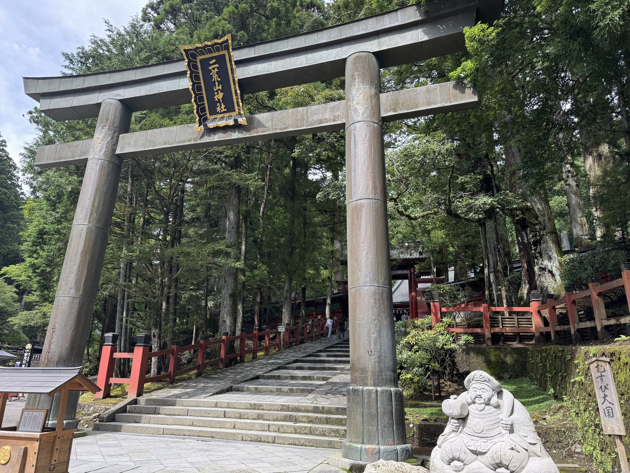 山間に佇む神社 奈良】談山神社史上初の夜間特別御開帳となる秘仏「如意輪観音
