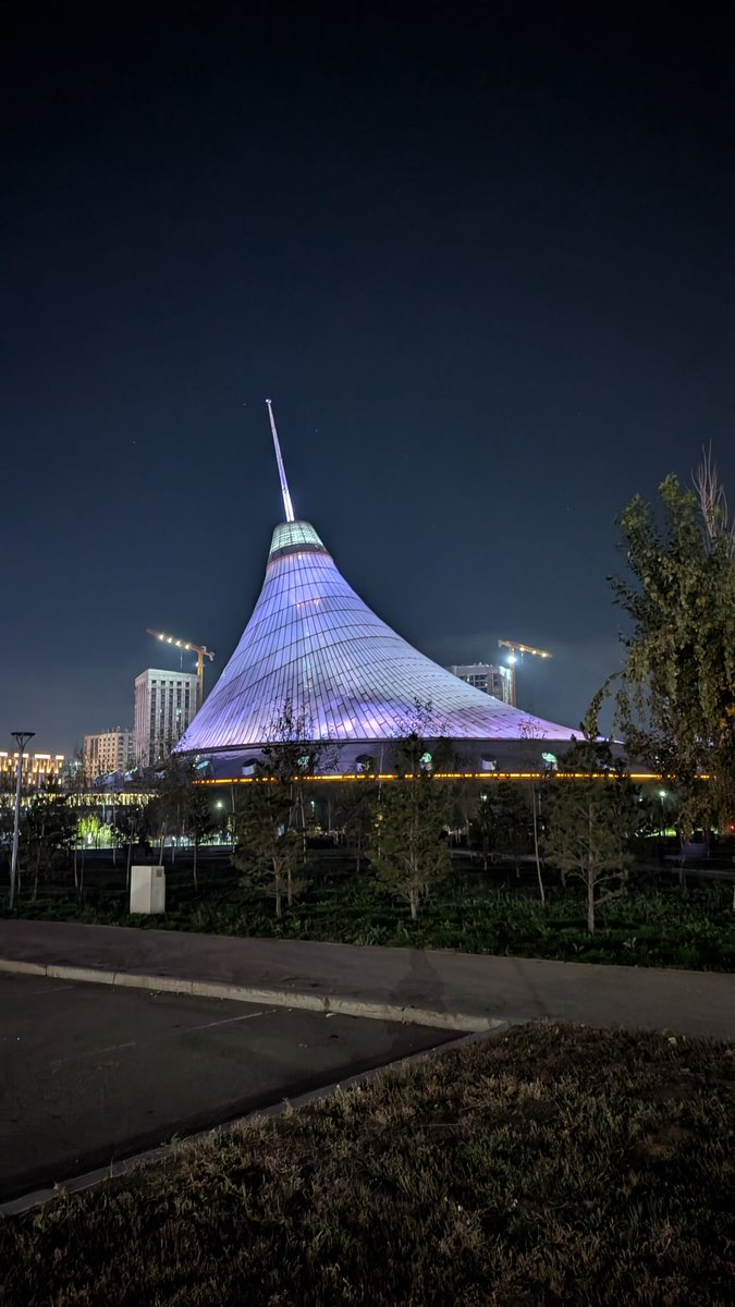 近未来都市アスタナ