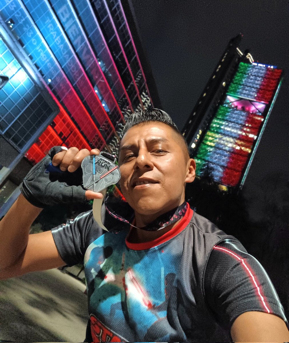 juliobikerun555's tweet photo. Kms nocturnos 🌙 y es hora que se arme la campal asfáltica/galáctica 🏃🆚️🛸 ... #CarreraStarRun 🛸🚀🏃💨 #Virtual y corridos sus #15K kms siguen los temáticos de pelis 📽 🎞 #StarRun 🛸🚀 @ManicomioRunner @CanalRunning @SumandoKMx #YoElegiCorrer @MeEncantaCorrer @Comunirunners https://t.co/ZoLOYImZgi
