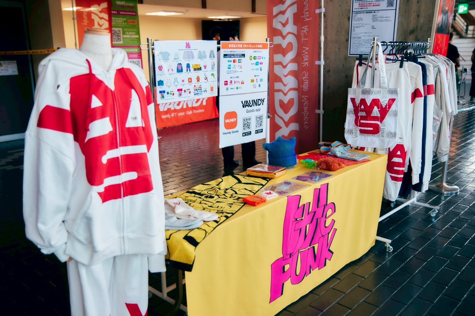 Vaundy ライブハウスツアーTシャツ 東京 Vaundy VAWS premium live house tour “ART Work Studio live
