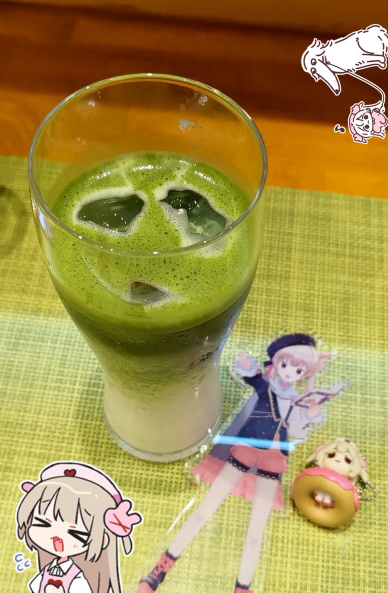 メンバーにせんせえがおられる着物男子喫茶行ってみた
お着物かっこよ…その場で点てて作る抹茶ラテもうま〜！知らない世界に触れられたよ…ご馳走様です！