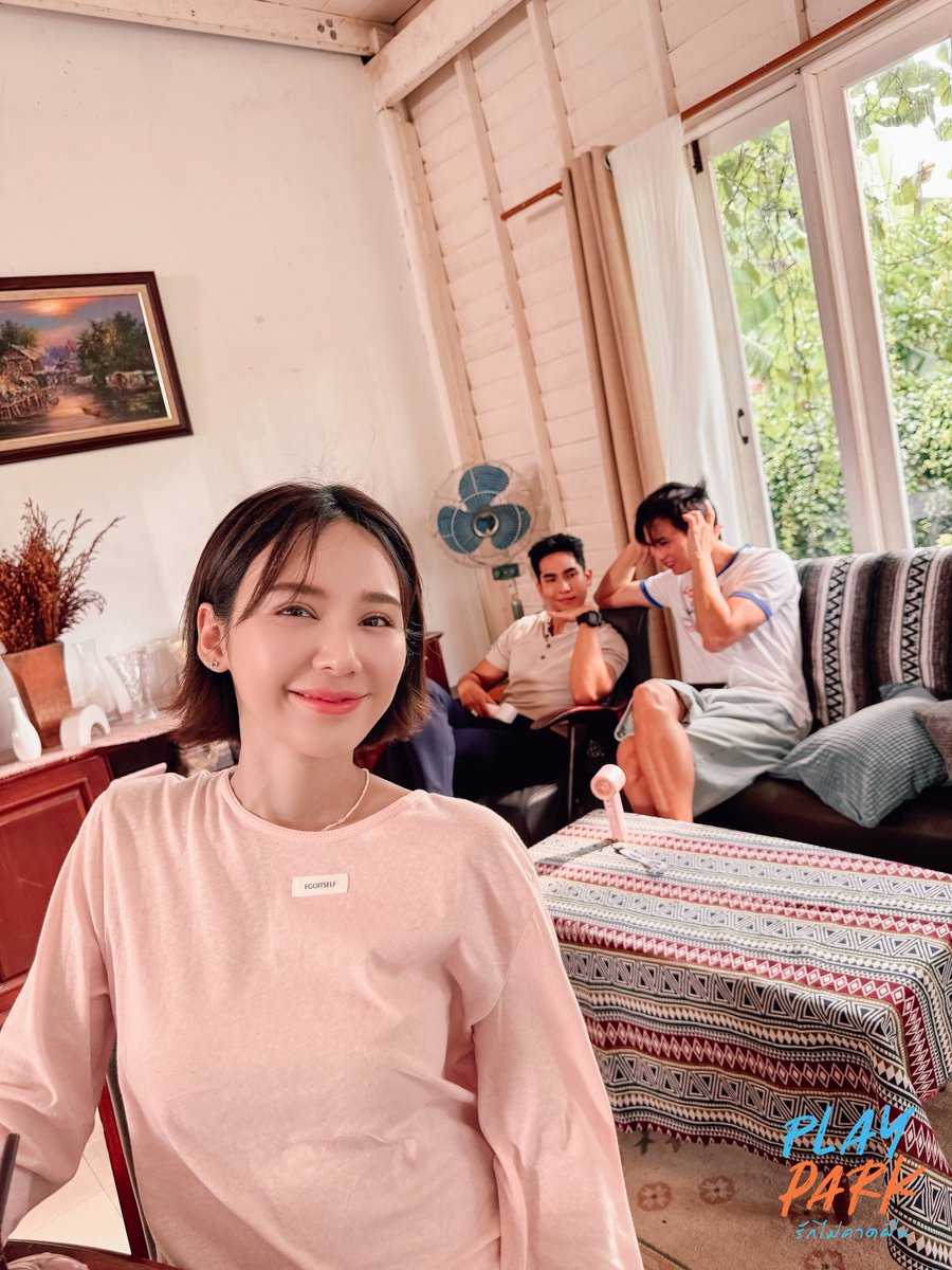 PlayparkCH3's tweet photo. ดูจากนักแสดง กองวันนี้น่าจะวุ่นหน่อย ๆ 😆

#ShootingPlayPark
#PlayParkTheSeries
#TanYa #แทนญะ
#Tanytannn #yadarilya https://t.co/j7aUcBxuHt
