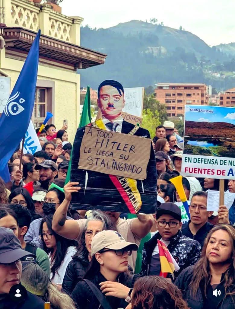 <a href="/oburneo40/">Oswaldo Burneo Castillo</a>