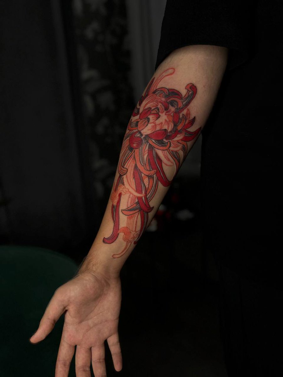 btw i got a new tattoo🔥🌹