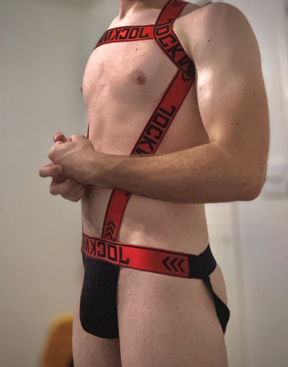 YES I take dick up the ass but at least I look good doing so…. 
Camera did some funky stuff here so it looks a bit starchy if that makes sense