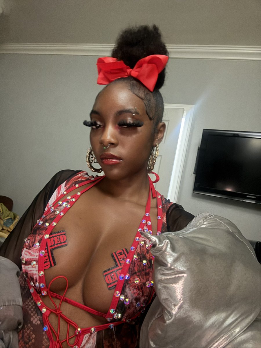 Theoceanitself's tweet photo. Available for FT shows &amp; content 💦
Deals all week 💋don’t miss it 
Dm “menu or money ready” for reply https://t.co/h9g18LnySD