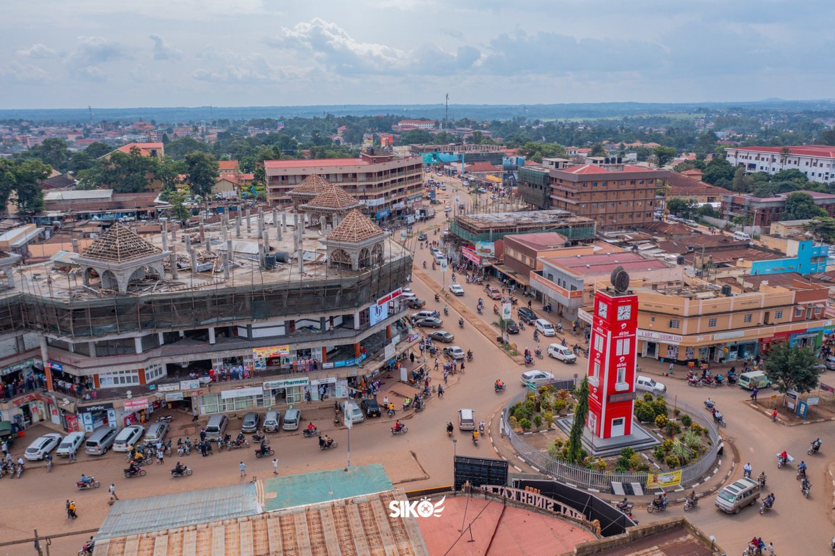 dickson_siko's tweet image. Life is so private that no one knows that @SikoConsultsLtd owns Mbale Clock Tower😀 #SikoIsHere #DronesForGood #ExplorElgon #VisitMbale