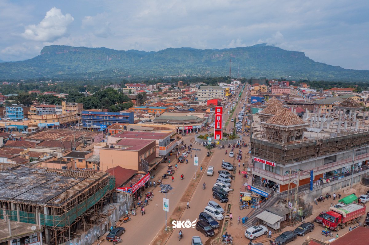 dickson_siko's tweet image. Life is so private that no one knows that @SikoConsultsLtd owns Mbale Clock Tower😀 #SikoIsHere #DronesForGood #ExplorElgon #VisitMbale