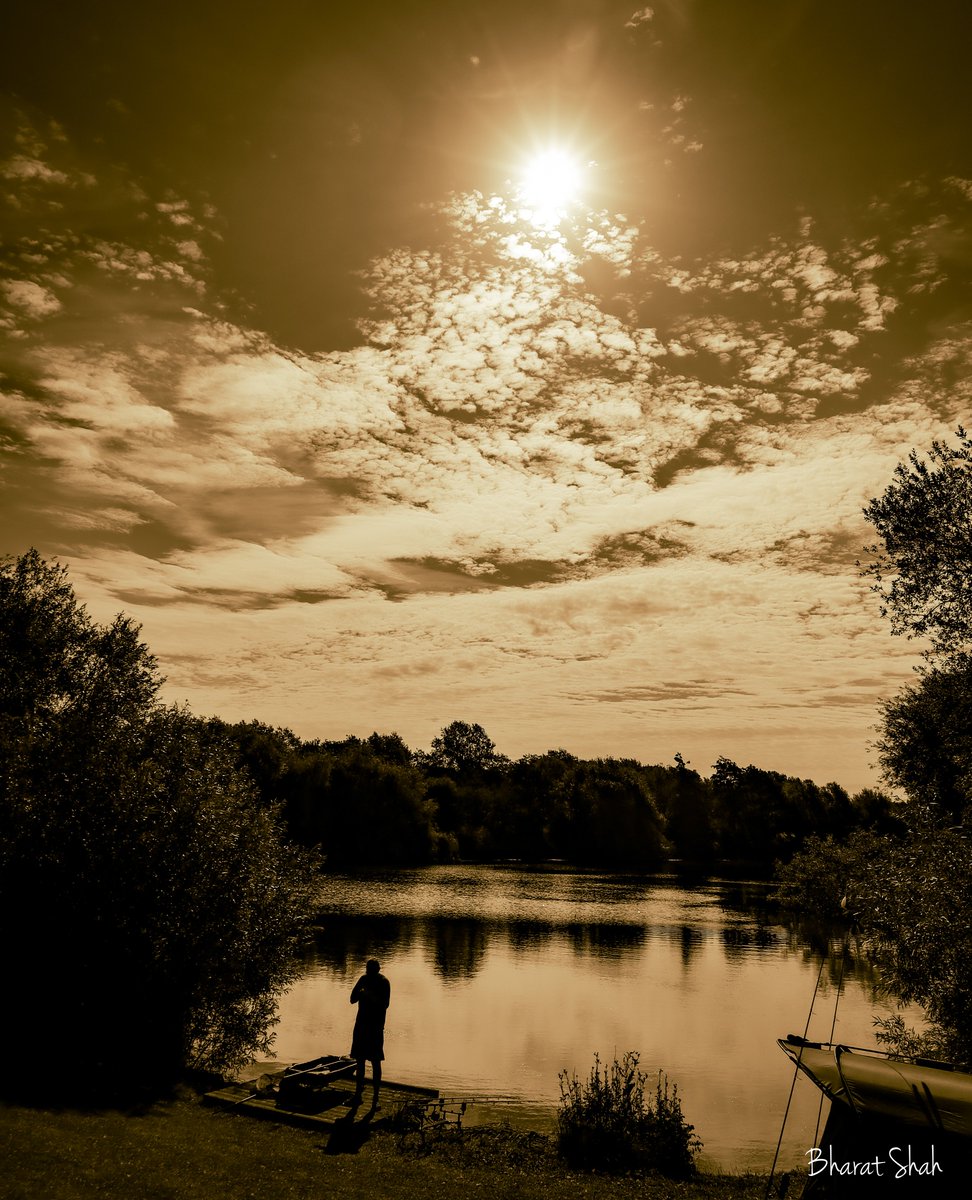 Bharat_Shah_MK's tweet image. Sepia Sunday. 

Lodge Lake, Milton Keynes. 

#sepiatone
#miltonkeynes
#retroedit