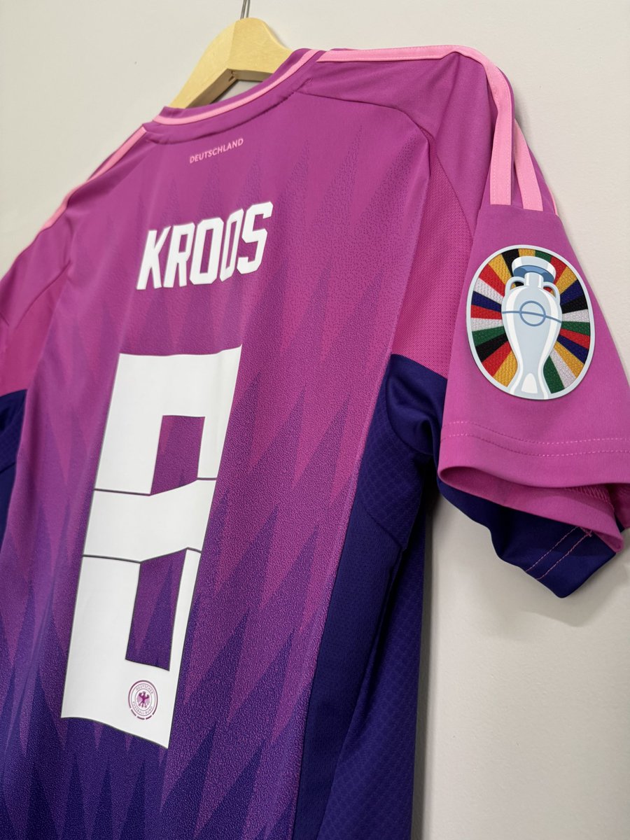 thekitmann's tweet photo. #jersey4sale

Germany Away Euro 2024 Aeroready
Exc. Condition
Size L Asia
NNS, Patch Original
MDT HK player issue size

Price : 1.800k https://t.co/Lrw3qnGRhS