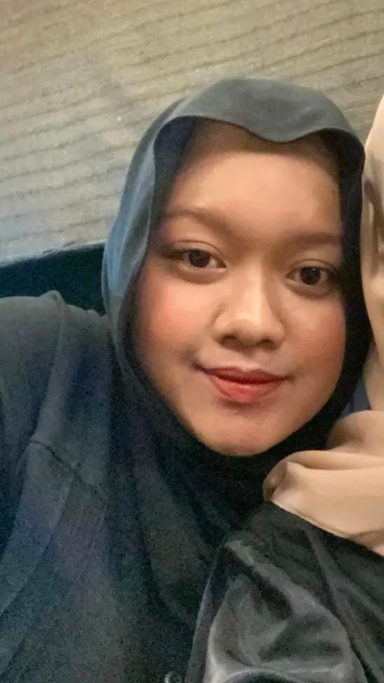 echashiho's tweet photo. ‼️KASUS PENIPUAN‼️ BANTU LIKE/RT PLEASE 🙏
TEMEN GUE DI TIPU 2 JUTA SAMA INI ORANG GILA, DIA BIKIN ARISAN BODONG DAN KORBANNYA UDAH BANYAK BANGET DAN HAMPIR SEMUANYA DITIPU 2 JUTA, LEBIH GILANYA DIA INI SELALU WATADOS, bantu up plis biar orang ini dapat sanksi sosial 🙏🙏 https://t.co/o7uZ2vSQn2