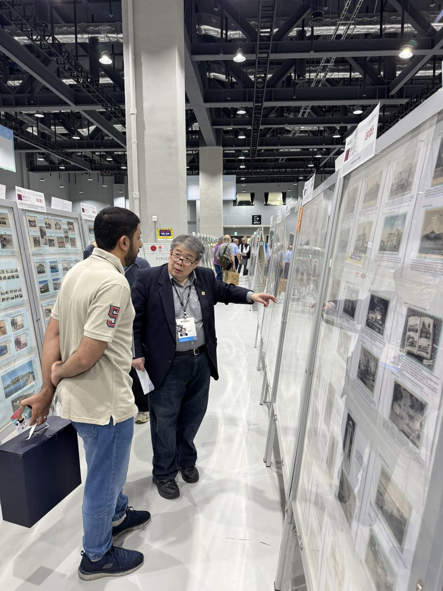 ملاحضات لجنة التحكيم على عروض اعضاء مركز هواة الطوابع والعملات المشاركين في المعرض الدولي للطوابع - ڤيلاكوريا ٢٠٢٥ في الفترة من ١٧ - ٢١/ سبتمبر / ٢٠٢٥ م .