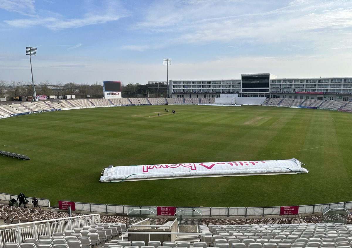 Good luck to the <a href="/LancsCricketWMN/">Lancashire Women</a> team today in the One Day Cup final in Southampton