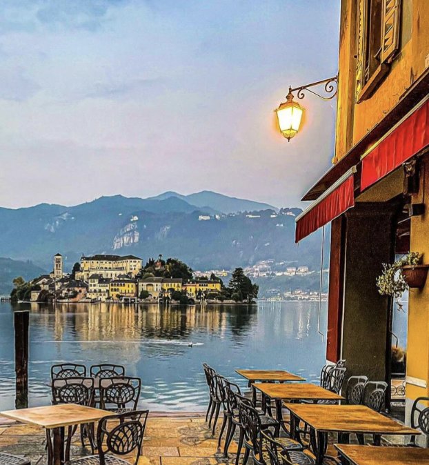 FlipRuth's tweet photo. #LagodOrta   #IsolaSanGiulio  #21settembre  #BuongiornoATutti  " Molte paure sono più grandi nella mente che nella realtà" buona domenica,🙏💒🪔☕🍩🌈🍀🐞🐝 https://t.co/8kVTHL5utG