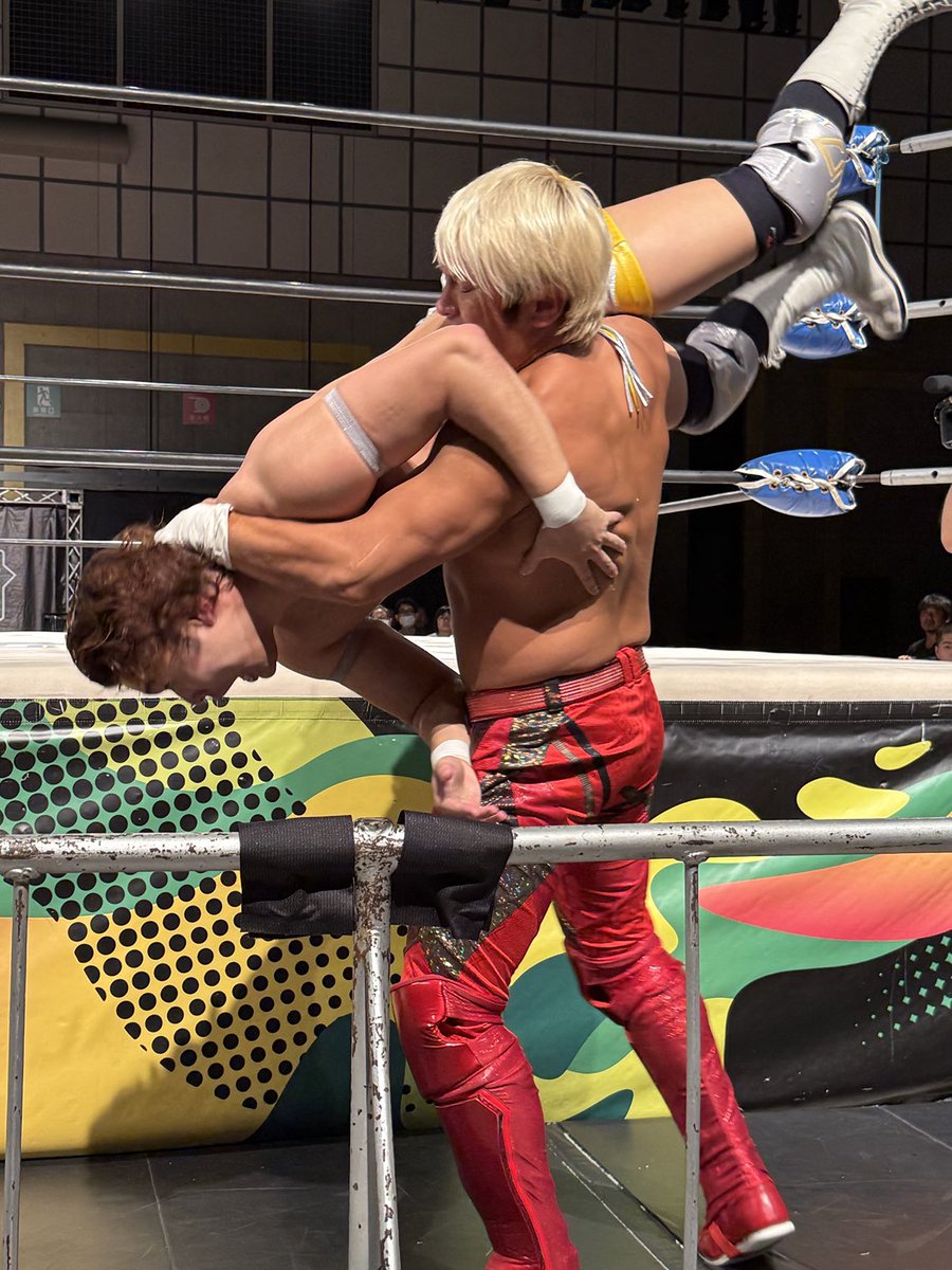 晴斗希選手に容赦ない拳王！

#拳王 #noah_ghc
#浜松