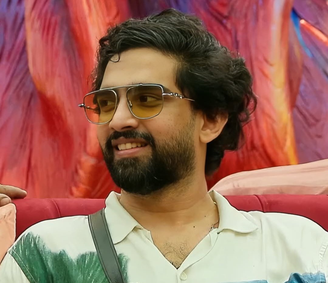 Weekly Popularity Poll (Week-4)

Like &amp; RT if you like #AmaalMallik   

#Biggboss19 #BiggBoss #BB19