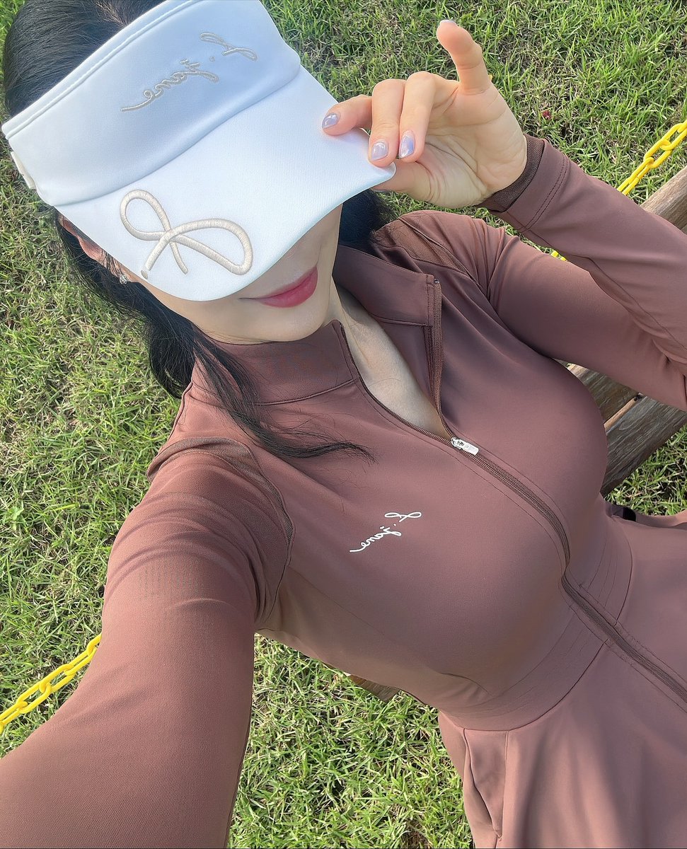 Ramirezgui's tweet photo. 夏と冬の間…🩵
この日はあまりにもダメだったので写真がないんです…🫠 夏の間にあまり練習しなかったから、ゴルフ初心者に戻った気がします😅 秋にはラウンドを少し増やしてみようかな⛳️
#エクスプローラー
#腕時計魂
#女子時計部
#ロレックス女子
#ロレックスのある生活 https://t.co/bTP4sWi8jz