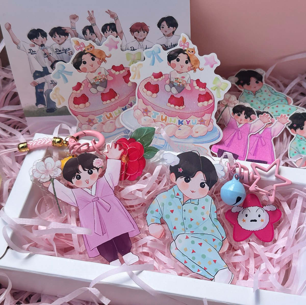haruharuto04's tweet photo. Got the most super duper cutest things in the world 😭💘 thank youuu na ka~
 @_orange_kjk https://t.co/iOyElemW2Z