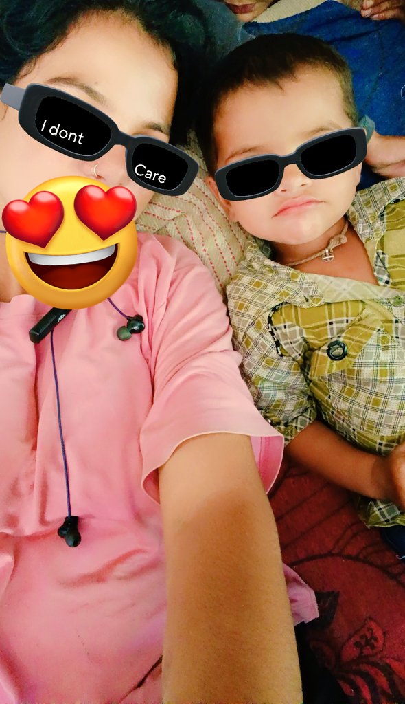 Gayatri7877's tweet photo. आज लाडली भतीजी #duggu का जन्मदिन है सभी आशीर्वाद दीजिए 🙌🏼🥳🎊
#HappyBdayDuggu 🎊🥳 https://t.co/U0Os57wwsl