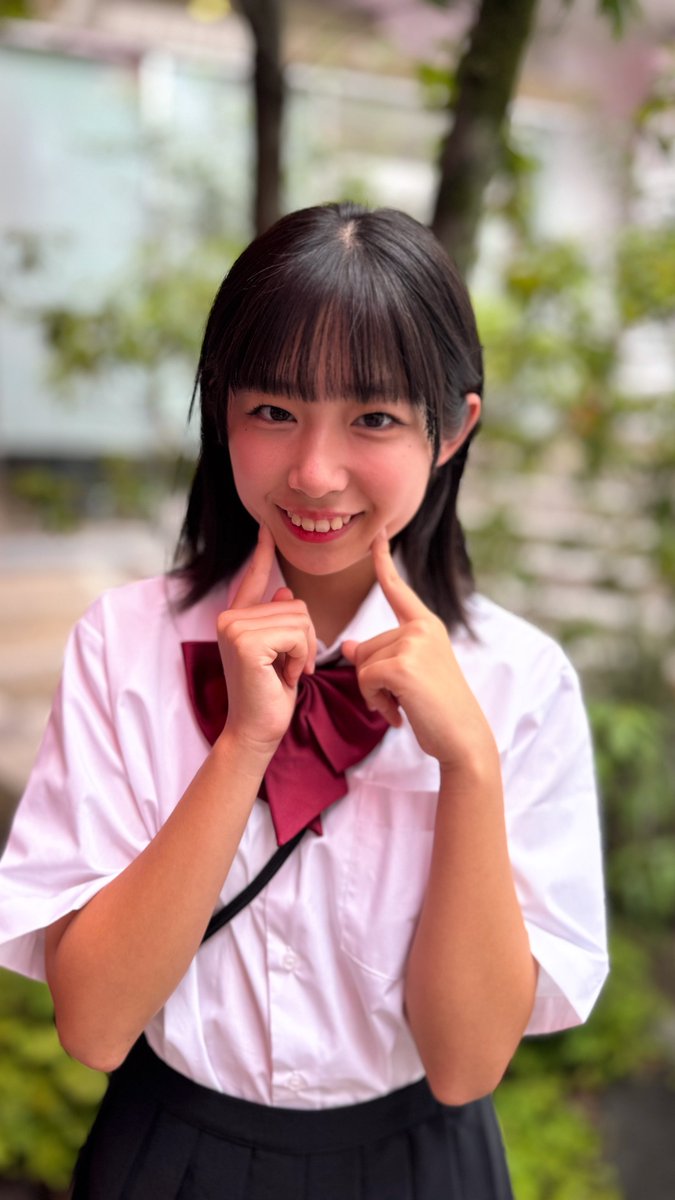 __tetsuya11's tweet photo. ゆいちゃんの初主演映画の上映会(『TOKYO青春映画祭2025』)を観に行ってきました🎞️
ゆいちゃんは、とっても良い演技でしたよ‼️

特典会に美人スタッフさんがいました😊 https://t.co/RyLtULlYCi
