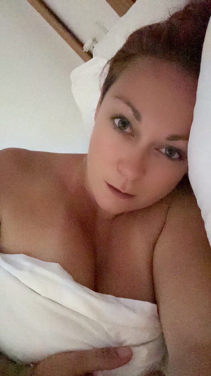leeloolsssss's tweet photo. play with me daddy 😵‍💫🎀
https://t.co/nV5nMnhjaQ https://t.co/pDk3jvWXkB