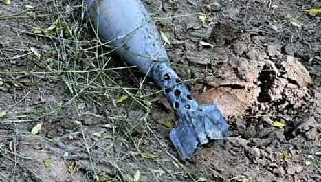 JKNewsIN's tweet photo. Remains of shell that exploded in Dal Lake during Op Sindoor found during cleaning drive

https://t.co/6V2SY5dq5V https://t.co/UGh3fUH8NG