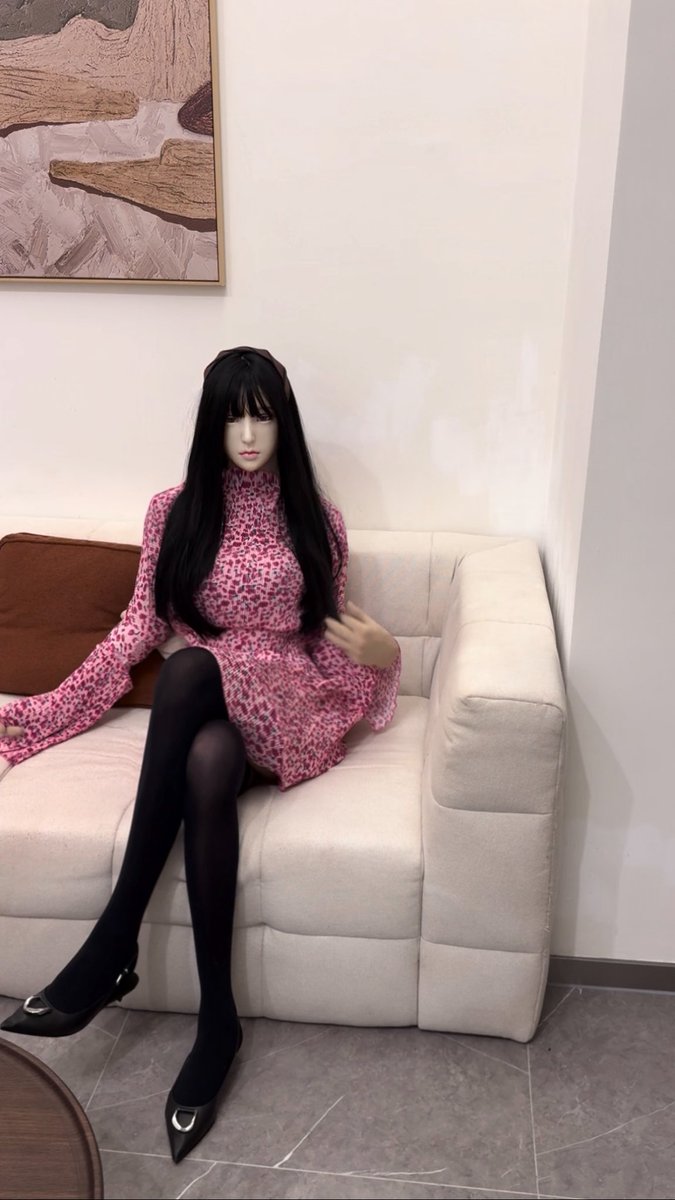 Eva Doll tweet media