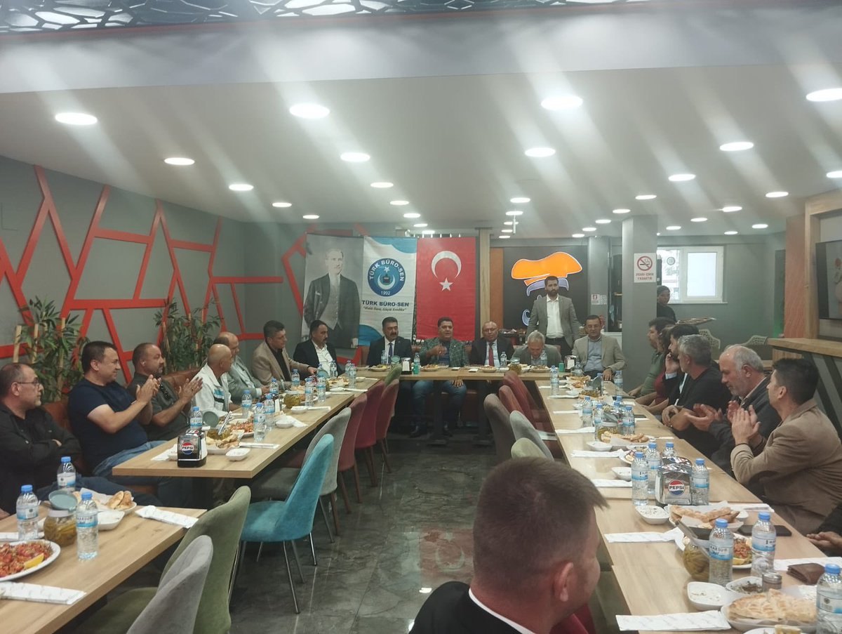 Niğde Türk Büro Sen Şubemizin emniyet çalışanları için düzenlenen istişare toplantısına katılım sağladık. Toplantımıza iştirak eden Kıymetli vekilimiz <a href="/cumaliince51/">Cumali İnce</a> teşekkür ederiz.