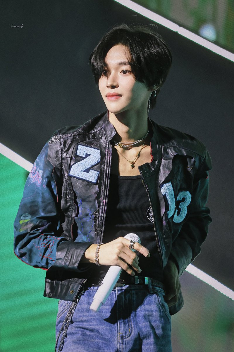 LeonaNyong's tweet image. 250921 BKK soundcheck

#WONBIN #원빈 #ウォンビン　
#RIIZE #라이즈 #박원빈
#RIIZINGLOUD