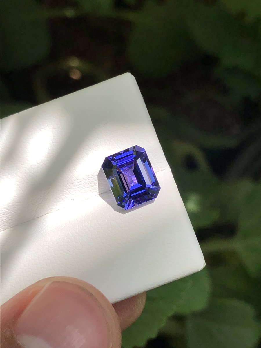 しっかりしてる！タンザナイトさん タンザナイトゾイサイト (@Tanzaniteusman) / Posts / X