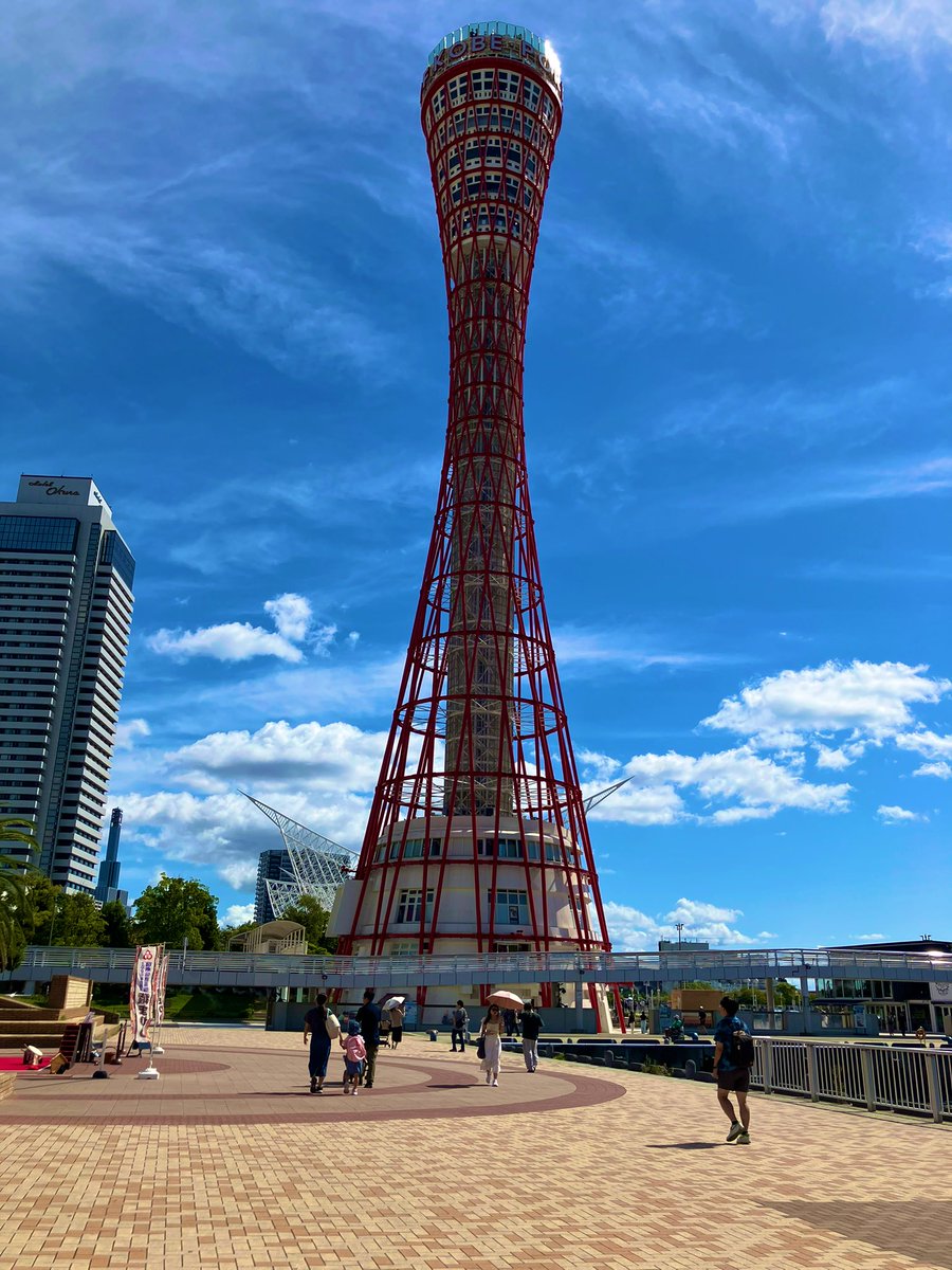 Angelinangerina's tweet image. チャンミンツアーin神戸

観光にきてるん？と突っ込まれるくらい毎日楽しませていただいております☺️

さぁ今日は二日目！

会場の光がすごく綺麗なのでそちらもお楽しみくださいませ❤️

それではお待ちしておりますーー^ ^