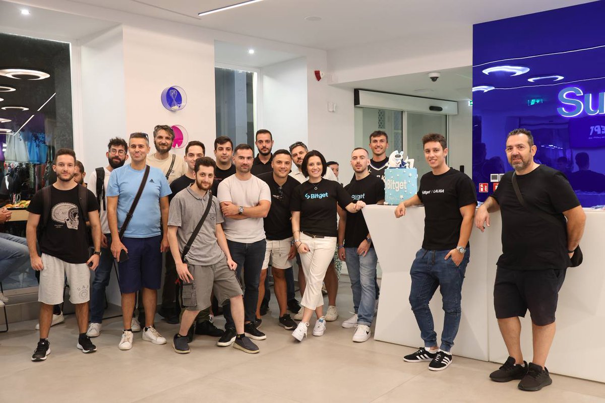cryptoneay's tweet image. Μερικές ωραίες φωτογραφίες από το event της #Bitget  με τους οργανωτές τον παντον @effiekav  και @Oxydo11 

@bitgetglobal  has excellent builders, and this says dy the largest news channel for crypto in Greece and Southeast Europe.