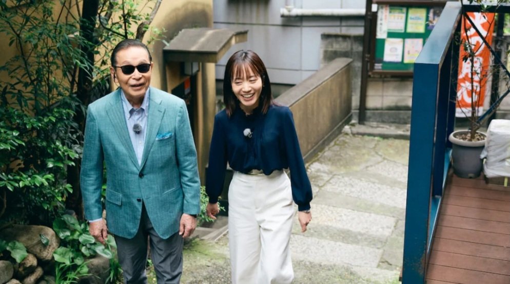 kagurazaka3291's tweet photo. NHK総合で9月27日(土)19:30～20:00放送の『ブラタモリ』の舞台は神楽坂です。当組合も撮影協力しています。ぜひご覧ください！

《今後の組合主催の催し》
◆『水穂会』11/14(金)15(土)
https://t.co/YLDEuF7lW2
050-3092-0051 (平日10時～17時)
◆『神楽坂をどり』4/24(金)25(土)
#神楽坂をどり2026 https://t.co/BUeyGFFQYn