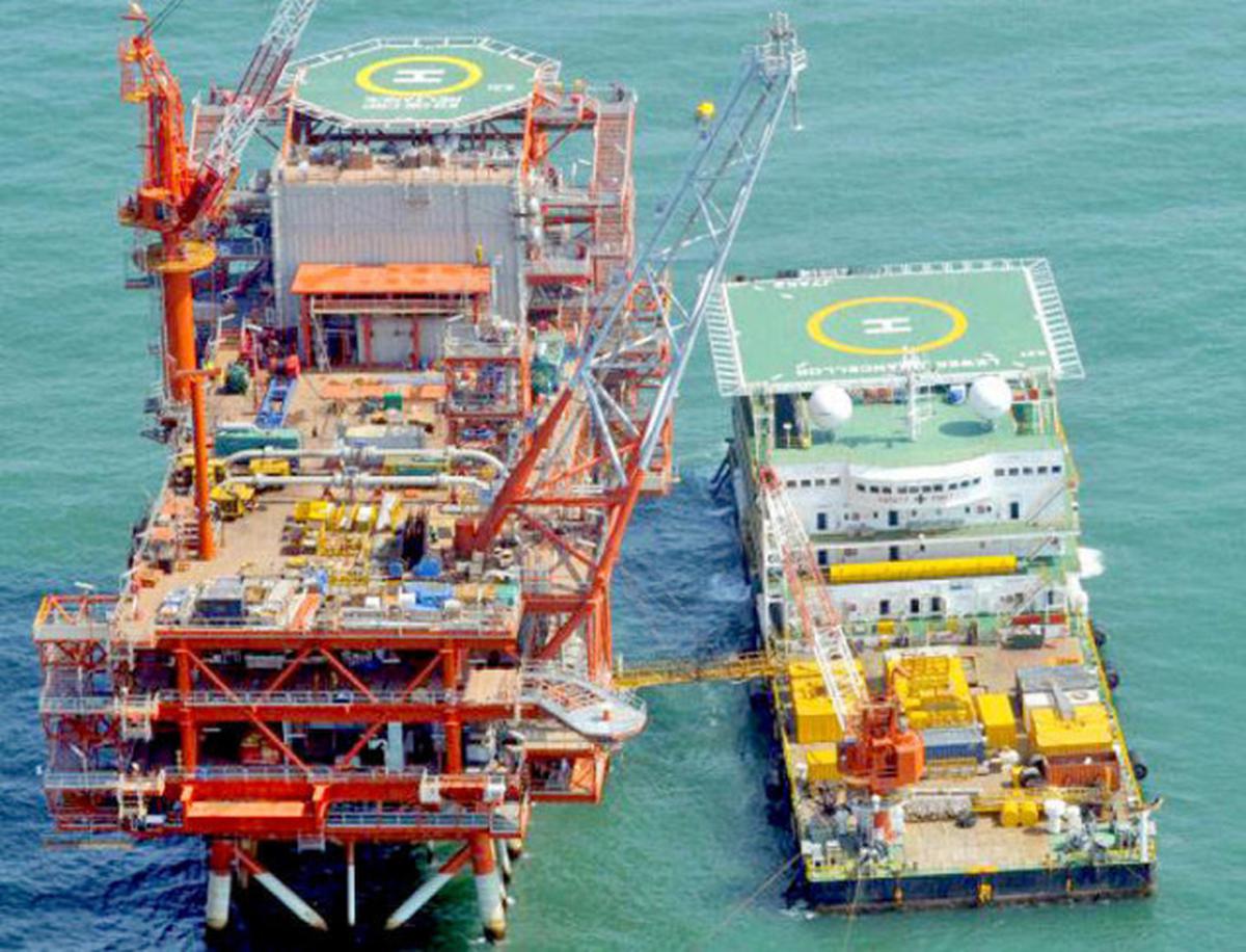 samthinkz's tweet photo. 2009: Reliance Industries begins oil production from the Krishna-Godavari basin, a milestone in India's energy sector, boosting science, technology, and economic self-reliance in natural resources. #EnergyIndia #ScienceMilestone https://t.co/reGCcSEgJq