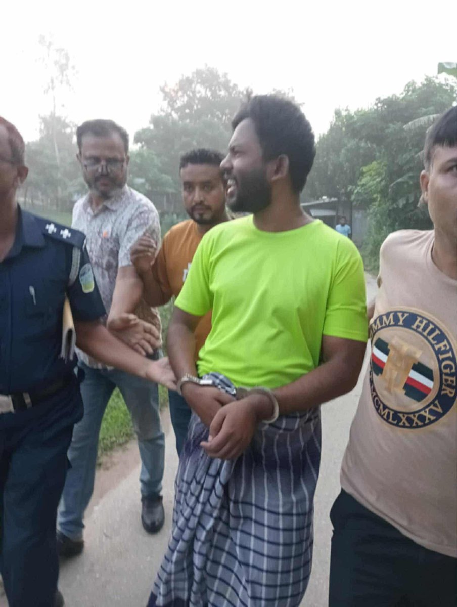 Save Bangladeshi Hindus🇧🇩 tweet media