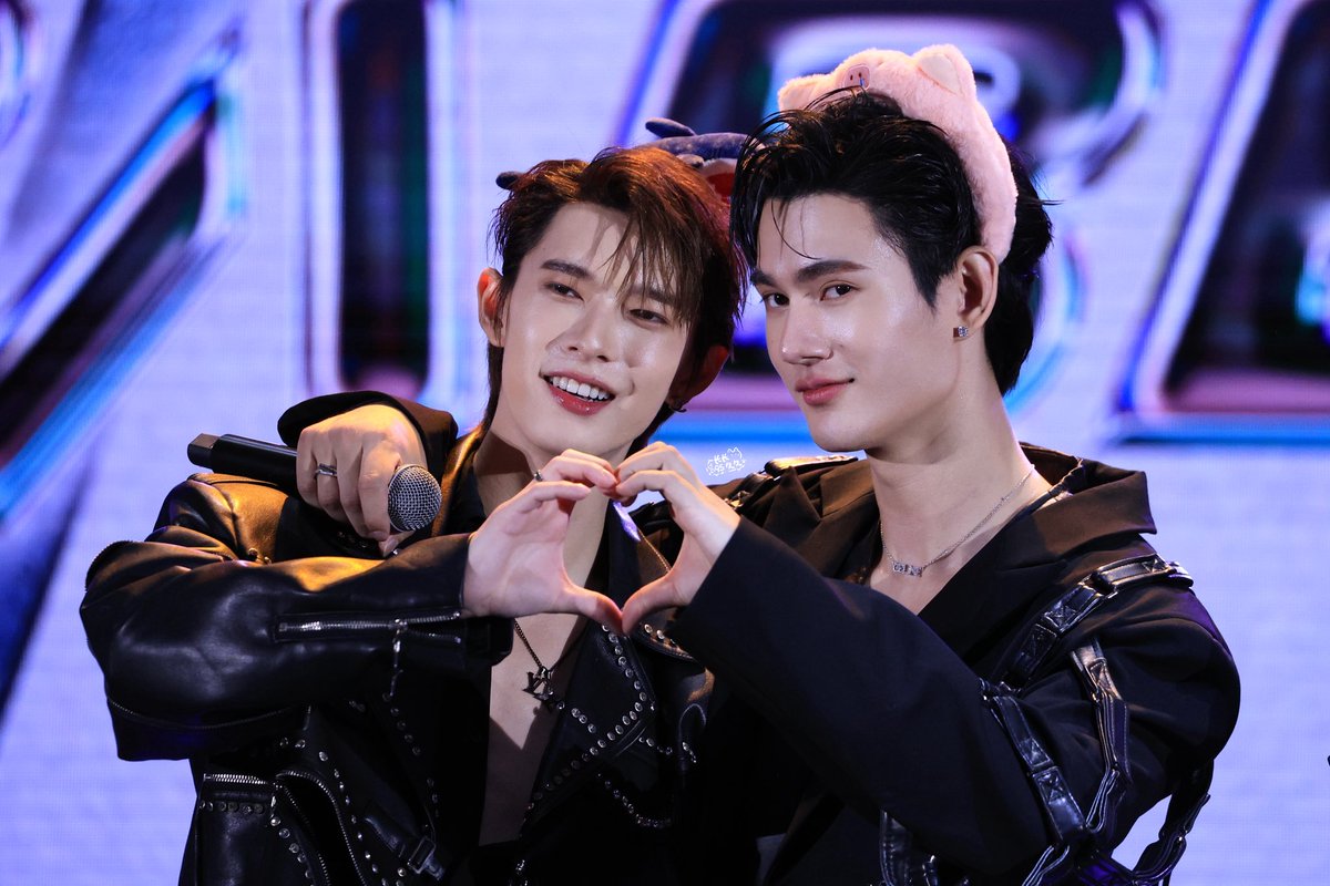 sc1101ppv's tweet photo. I love them so much,, I really love them,, always be happy you two,, I always support you,, don't forget to always smile,,, 🥰ppv🐶🐱❤ 
#ppoohkt #pavelphoom #Babehopers #poohpavel https://t.co/sGI16y5hrd