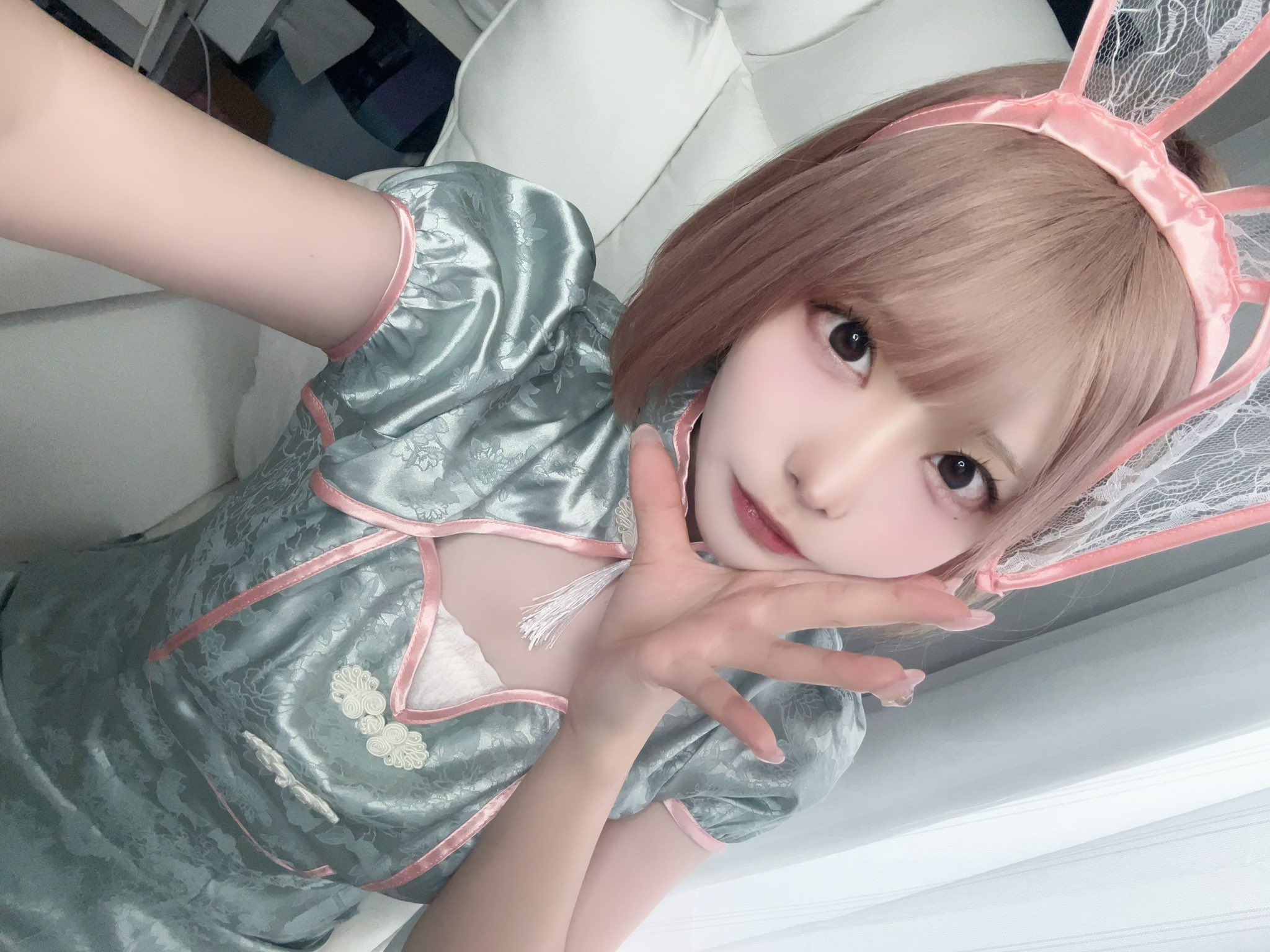 _^ (@____amuoO) / X