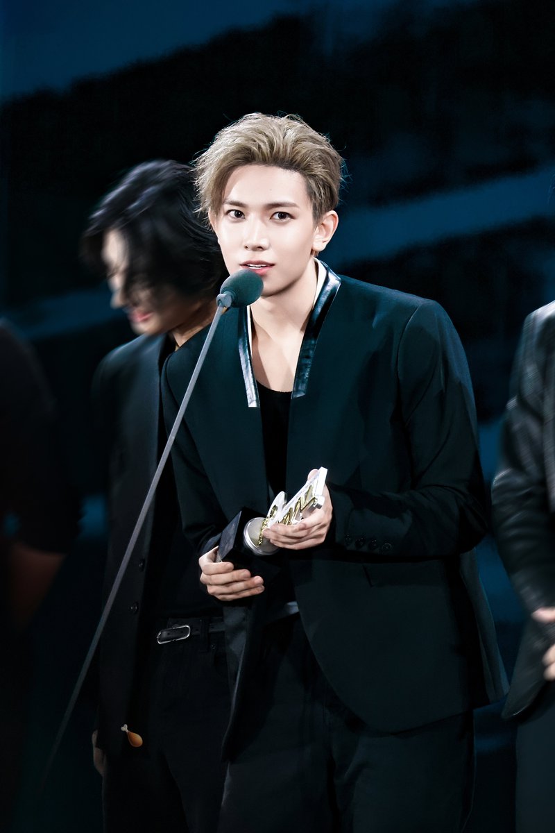 ccchikenleg's tweet photo. 250920 TMA

#희승 #HEESEUNG #ヒスン 
#ENHYPEN #엔하이픈 https://t.co/QPYXSjSHh5