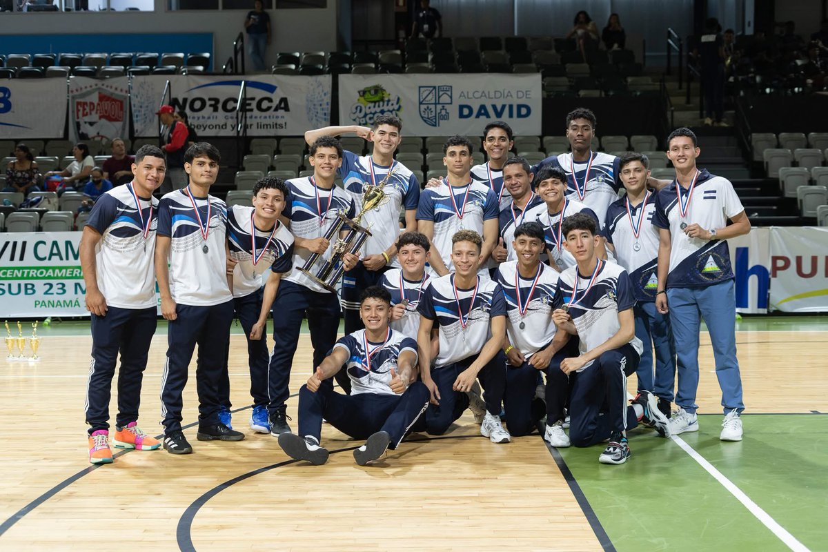 Afecavol's tweet photo. Medallistas VII Campeonato Centroamericano Sub-23 Masculino

🏆GUATEMALA 🇬🇹
🥈NICARAGUA 🇳🇮
🥉COSTA RICA 🇨🇷 https://t.co/Uisfj0uR67