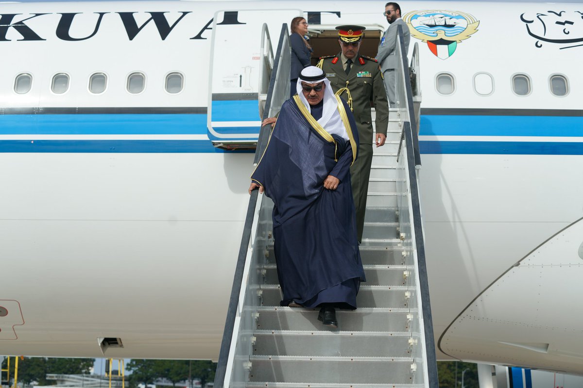 سمو الأمير تميم بن حمد آل ثاني يغادر أرض الوطن متوجهًا إلى نيويورك، للمشاركة في اجتماعات الدورة الـ80 للجمعية العامة للأمم المتحدة ، كلمة قطر بتكون في الجلسة الافتتاحية يوم الثلاثاء 23 سبتمبر. #قطر #UNGA80 #تميم_المجد