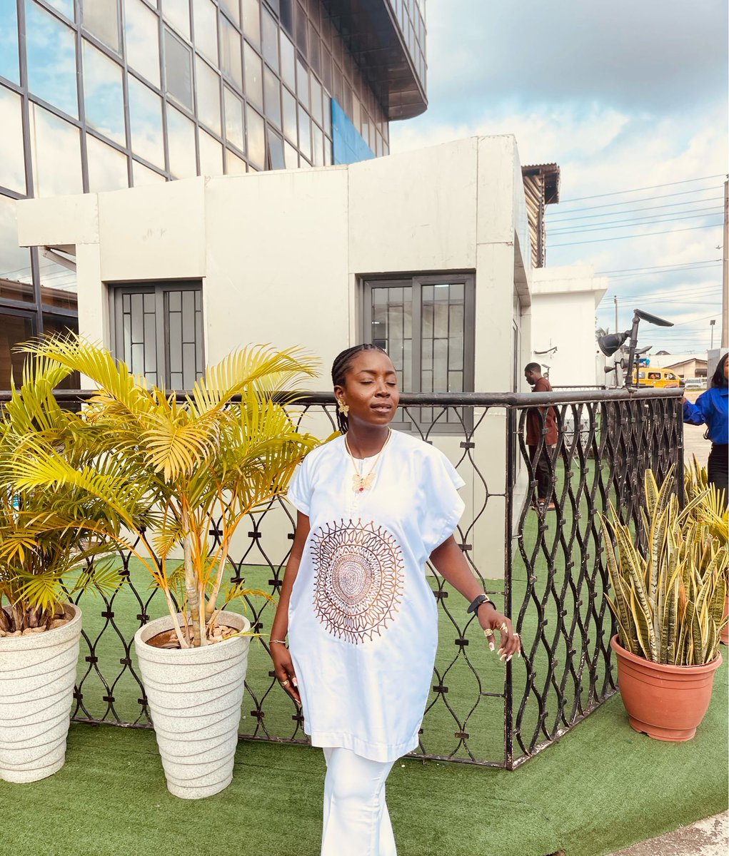 fayokemithestar's tweet image. I wasn’t feeling up to taking pictures this day. I think it was because of the fatigue of my trip and all. 

But 
I gotta show up! 
So tell me, do you like zeee fotos? 🤪

#thegathering #fayokemithestar