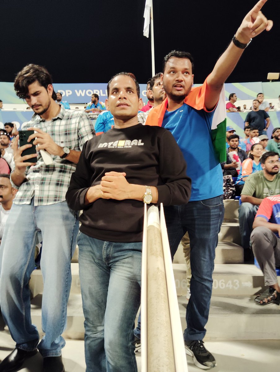 India 🆚 Pakistan
Who will win this epic showdown? 
Vote now! 
🇮🇳 India
🇵🇰 Pakistan
#AsiaCup2025